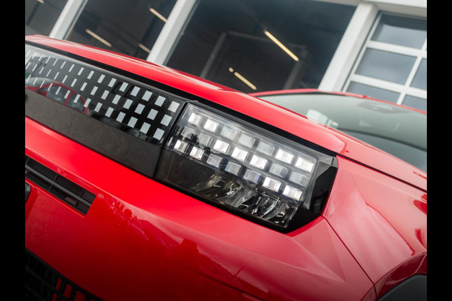 Fiat Grande Panda Red 11 kW 44 kWh | Uit voorraad leverbaar | Airco | Cruise | Apple Carplay | 16" | PDC | Private Lease € 365,-*