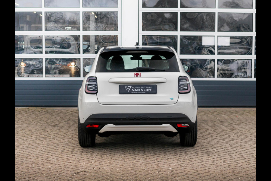 Fiat 600E RED 54 kWh | Uit voorraad leverbaar | 17% Bijtelling | Mega scherpe Prijs | Gratis Wallbox