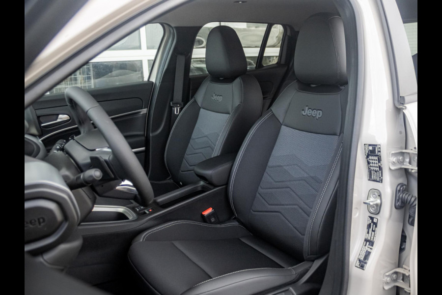 Jeep Avenger 1.2 e-Hybrid Summit | Winter Pack | Infotaiment & Convenience Pack