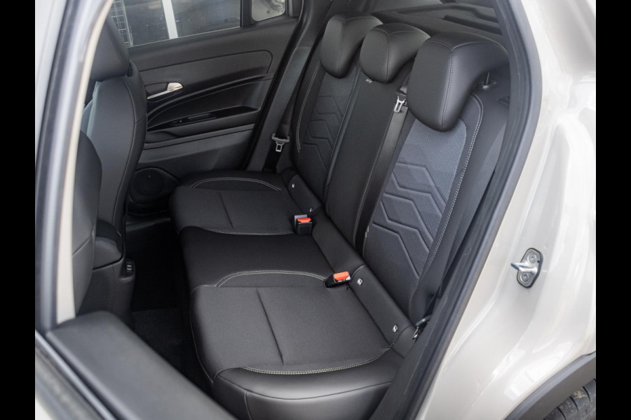 Jeep Avenger 1.2 e-Hybrid Summit | Winter Pack | Infotaiment & Convenience Pack