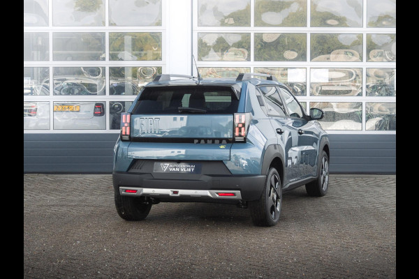 Fiat Grande Panda La Prima 7.4 kW 44 kWh | Uit voorraad leverbaar | Clima | Cruise | Camera | Apple Carplay | 17" | Navi | Winter Pack