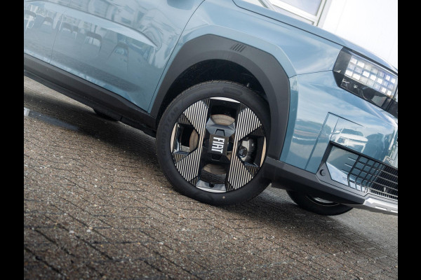 Fiat Grande Panda La Prima 7.4 kW 44 kWh | Uit voorraad leverbaar | Clima | Cruise | Camera | Apple Carplay | 17" | Navi | Winter Pack