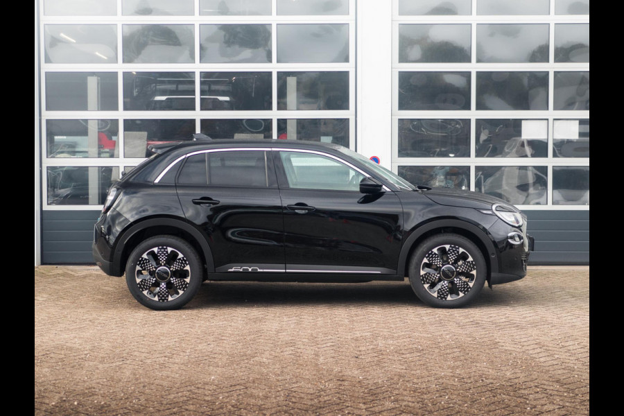 Fiat 600E La Prima 54 kWh | Carplay | Elek. Stoel | Stoelverwarming | Keyless | LED | Clima Fiat 600E La Prima 54 kWh | Carplay | Elek. Stoel | Stoelverwarming | Keyless | LED | Clima