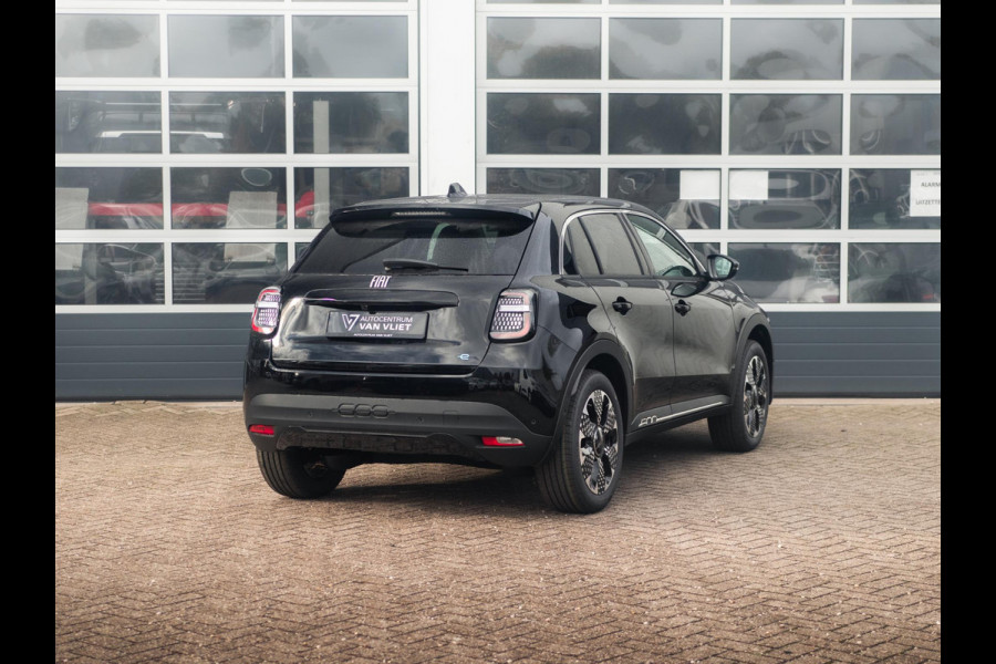 Fiat 600E La Prima 54 kWh | Carplay | Elek. Stoel | Stoelverwarming | Keyless | LED | Clima Fiat 600E La Prima 54 kWh | Carplay | Elek. Stoel | Stoelverwarming | Keyless | LED | Clima