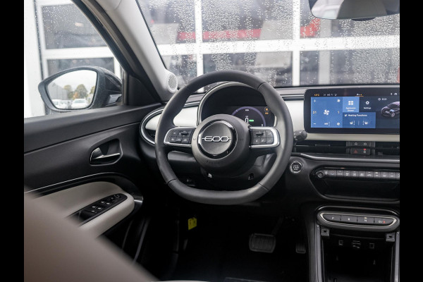 Fiat 600E La Prima 54 kWh | Carplay | Elek. Stoel | Stoelverwarming | Keyless | LED | Clima Fiat 600E La Prima 54 kWh | Carplay | Elek. Stoel | Stoelverwarming | Keyless | LED | Clima