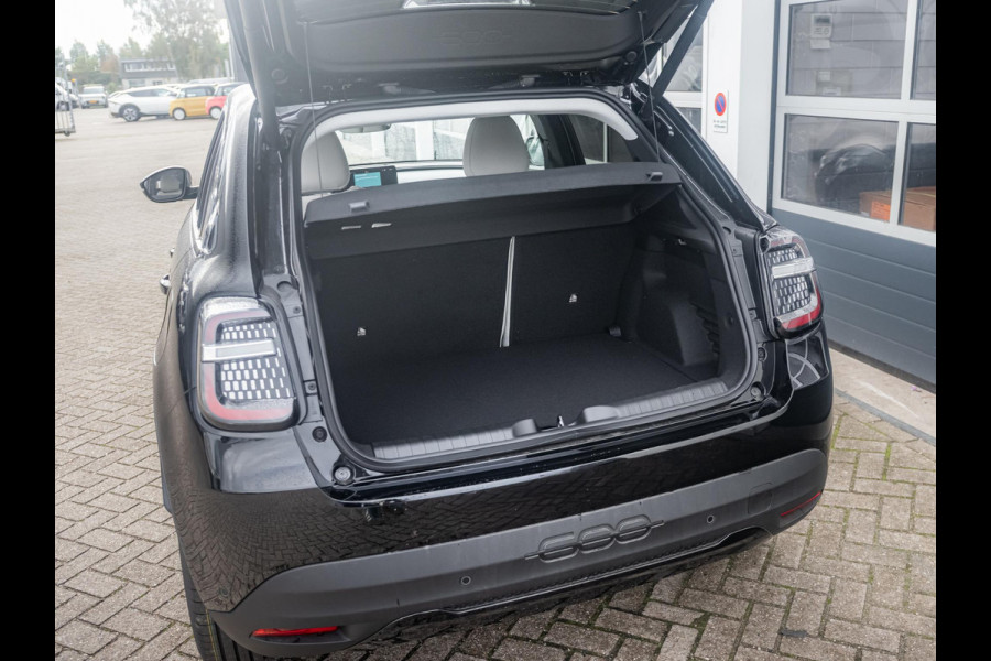 Fiat 600E La Prima 54 kWh | Carplay | Elek. Stoel | Stoelverwarming | Keyless | LED | Clima Fiat 600E La Prima 54 kWh | Carplay | Elek. Stoel | Stoelverwarming | Keyless | LED | Clima