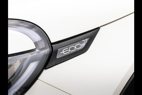 Fiat 600E RED 54 kWh | Uit voorraad leverbaar | 17% Bijtelling | Mega scherpe Prijs | Gratis Wallbox