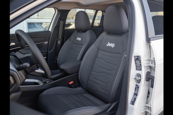 Jeep Avenger Summit 54 kWh | Uit voorraad leverbaar | 17%  Bijtelling | Schuif/Kanteldak | Leder&Winter Pack | Warmtepomp | Info&Convenience Pack | Full Operational Lease € 599,-