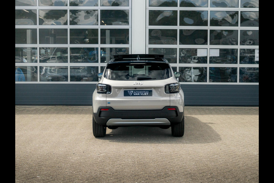 Jeep Avenger Summit 54 kWh | Uit voorraad leverbaar | 17%  Bijtelling | Schuif/Kanteldak | Winter Pack | Warmtepomp | Info&Convenience Pack | Full Operational Lease € 599,-