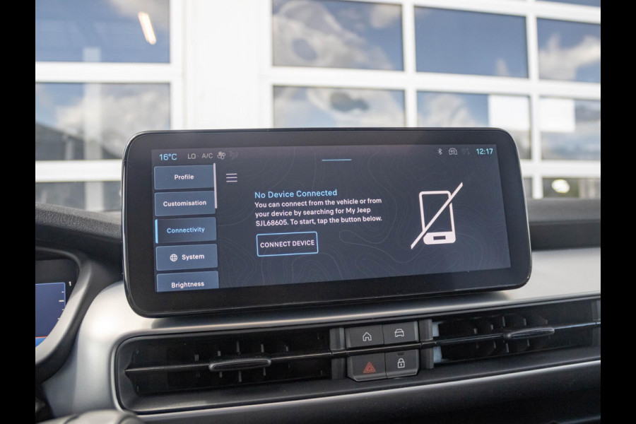 Jeep Avenger Summit 54 kWh | Uit voorraad leverbaar | 17%  Bijtelling | Schuif/Kanteldak | Winter Pack | Warmtepomp | Info&Convenience Pack | Full Operational Lease € 599,-