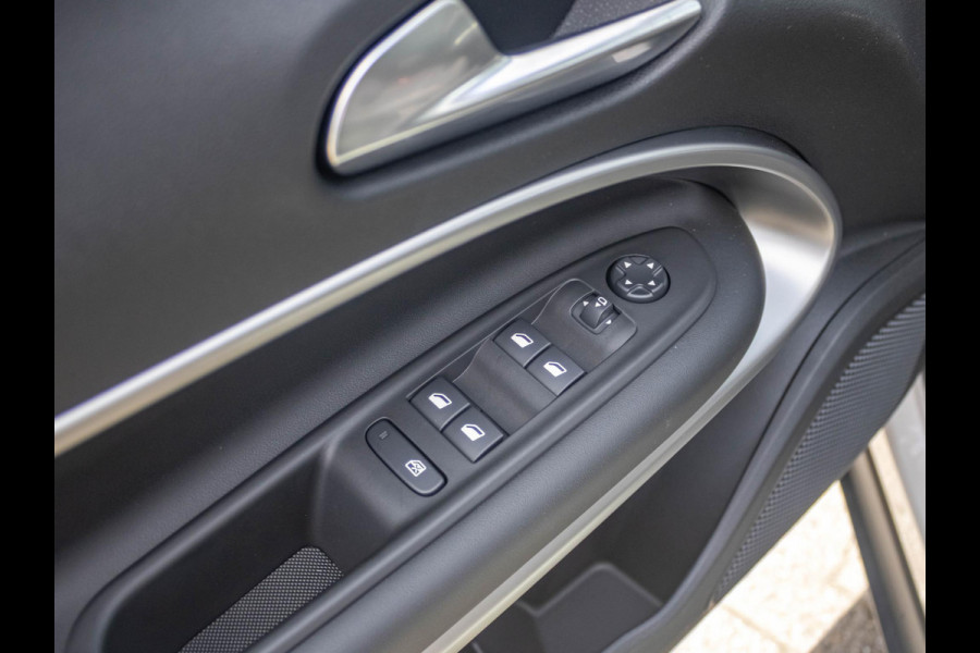 Jeep Avenger Summit 54 kWh | Uit voorraad leverbaar | 17%  Bijtelling | Schuif/Kanteldak | Winter Pack | Warmtepomp | Info&Convenience Pack | Full Operational Lease € 599,-