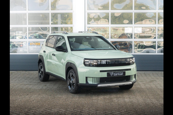 Fiat Grande Panda La Prima 7.4 kW 44 kWh | Uit voorraad leverbaar | Clima | Cruise | Camera | Apple Carplay | 17" | Navi | Winter Pack