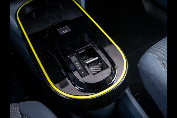 Fiat Grande Panda La Prima 7.4 kW 44 kWh | Uit voorraad leverbaar | Clima | Cruise | Camera | Apple Carplay | 17" | Navi | Winter Pack