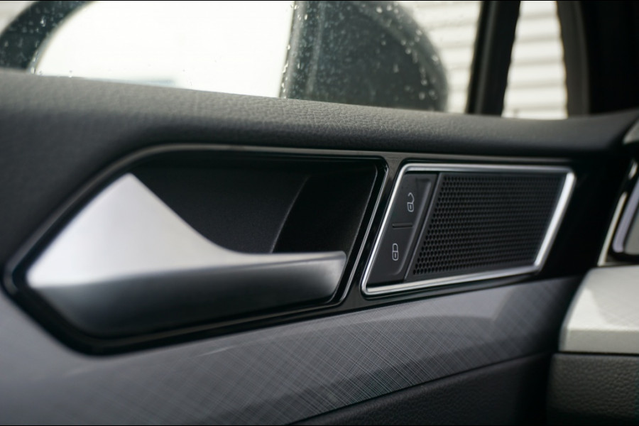 Volkswagen Passat Variant 218PK PHEV GTE ADAPTIVE | NAVI | MASSAGESTOEL | VIRT. COCKPIT! Volkswagen Passat Variant 218PK PHEV GTE ADAPTIVE | NAVI | MASSAGESTOEL | VIRT. COCKPIT!