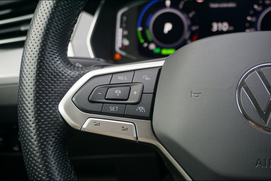 Volkswagen Passat Variant 218PK PHEV GTE ADAPTIVE | NAVI | MASSAGESTOEL | VIRT. COCKPIT! Volkswagen Passat Variant 218PK PHEV GTE ADAPTIVE | NAVI | MASSAGESTOEL | VIRT. COCKPIT!