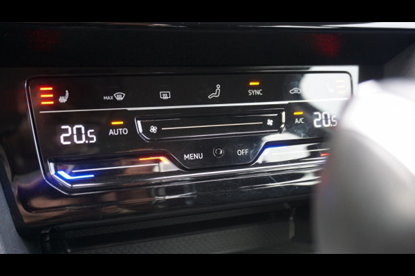 Volkswagen Passat Variant 218PK PHEV GTE ADAPTIVE | NAVI | MASSAGESTOEL | VIRT. COCKPIT! Volkswagen Passat Variant 218PK PHEV GTE ADAPTIVE | NAVI | MASSAGESTOEL | VIRT. COCKPIT!