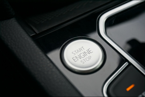 Volkswagen Passat Variant 218PK PHEV GTE ADAPTIVE | NAVI | MASSAGESTOEL | VIRT. COCKPIT! Volkswagen Passat Variant 218PK PHEV GTE ADAPTIVE | NAVI | MASSAGESTOEL | VIRT. COCKPIT!