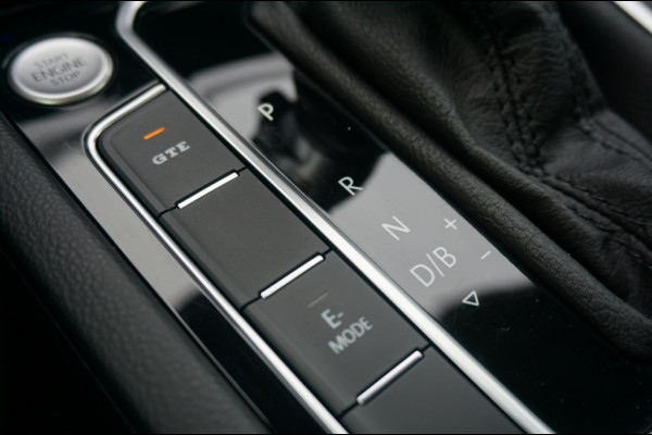 Volkswagen Passat Variant 218PK PHEV GTE ADAPTIVE | NAVI | MASSAGESTOEL | VIRT. COCKPIT! Volkswagen Passat Variant 218PK PHEV GTE ADAPTIVE | NAVI | MASSAGESTOEL | VIRT. COCKPIT!