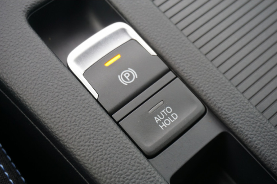 Volkswagen Passat Variant 218PK PHEV GTE ADAPTIVE | NAVI | MASSAGESTOEL | VIRT. COCKPIT! Volkswagen Passat Variant 218PK PHEV GTE ADAPTIVE | NAVI | MASSAGESTOEL | VIRT. COCKPIT!