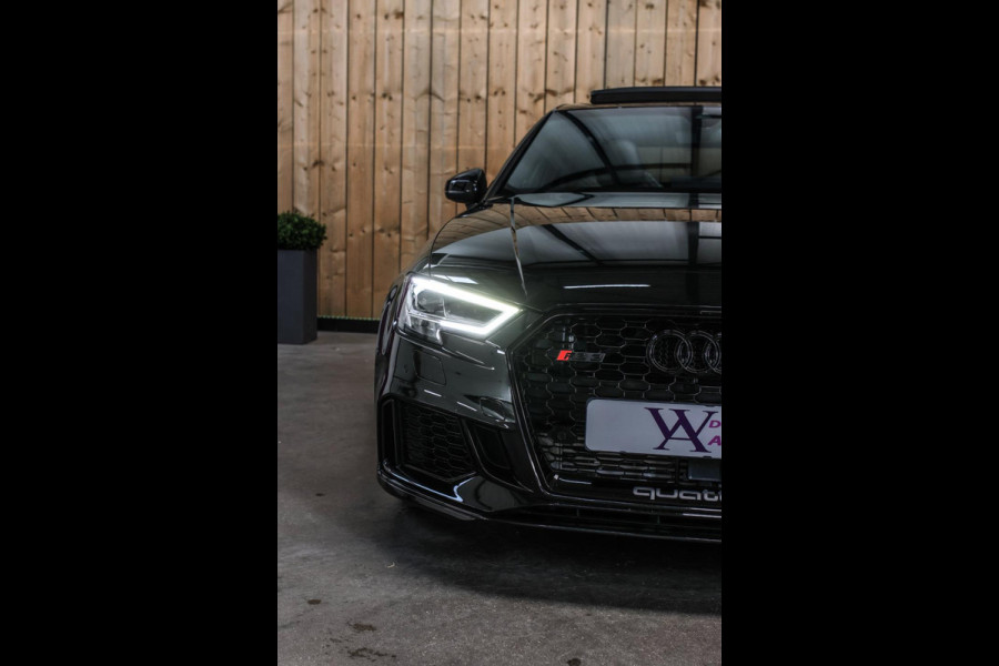 Audi RS3 Limousine 2.5 TFSI Quattro *Pano*RS-Stoelen*B&O*Camera*Keyless* Audi RS3 Limousine 2.5 TFSI Quattro *Pano*RS-Stoelen*B&O*Camera*Keyless*