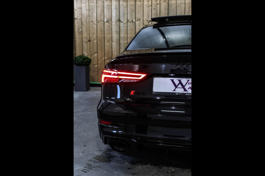 Audi RS3 Limousine 2.5 TFSI Quattro *Pano*RS-Stoelen*B&O*Camera*Keyless* Audi RS3 Limousine 2.5 TFSI Quattro *Pano*RS-Stoelen*B&O*Camera*Keyless*