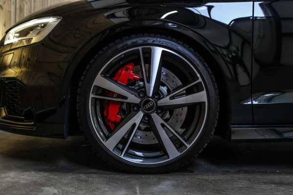 Audi RS3 Limousine 2.5 TFSI Quattro *Pano*RS-Stoelen*B&O*Camera*Keyless* Audi RS3 Limousine 2.5 TFSI Quattro *Pano*RS-Stoelen*B&O*Camera*Keyless*