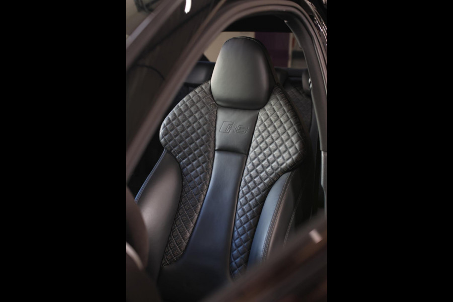 Audi RS3 Limousine 2.5 TFSI Quattro *Pano*RS-Stoelen*B&O*Camera*Keyless* Audi RS3 Limousine 2.5 TFSI Quattro *Pano*RS-Stoelen*B&O*Camera*Keyless*