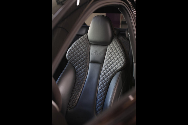 Audi RS3 Limousine 2.5 TFSI Quattro *Pano*RS-Stoelen*B&O*Camera*Keyless* Audi RS3 Limousine 2.5 TFSI Quattro *Pano*RS-Stoelen*B&O*Camera*Keyless*