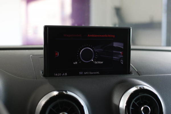 Audi RS3 Limousine 2.5 TFSI Quattro *Pano*RS-Stoelen*B&O*Camera*Keyless* Audi RS3 Limousine 2.5 TFSI Quattro *Pano*RS-Stoelen*B&O*Camera*Keyless*