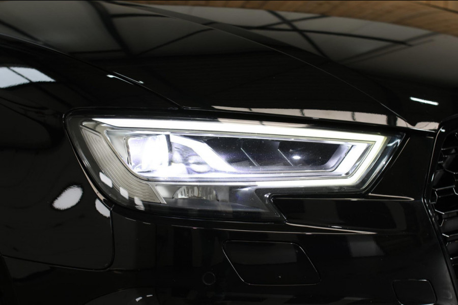 Audi RS3 Limousine 2.5 TFSI Quattro *Pano*RS-Stoelen*B&O*Camera*Keyless* Audi RS3 Limousine 2.5 TFSI Quattro *Pano*RS-Stoelen*B&O*Camera*Keyless*