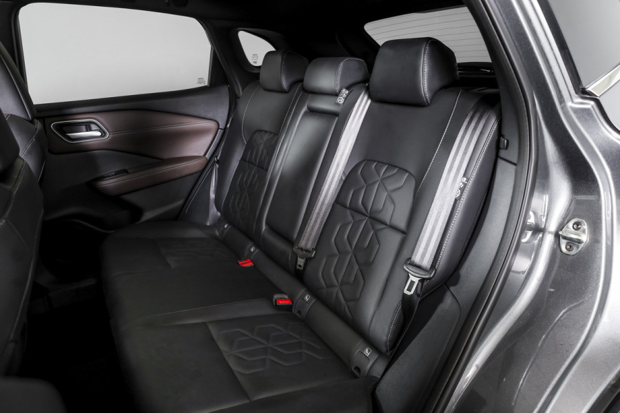 Nissan QASHQAI 1.3 MHEV Xtronic Tekna 158 PK - Automaat | Pano | Dig. Cockpit | Adapt. Cruise | Winterpakket | PDC | 360 Camera | NAV + App. Connect | ECC | DAB | Elek Klep | LM 19" | 1919 Nissan QASHQAI 1.3 MHEV Xtronic Tekna 158 PK - Automaat | Pano | Dig. Cockpit | Adapt. Cruise | Winterpakket | PDC | 360 Camera | NAV + App. Connect | ECC | DAB | Elek Klep | LM 19" | 1919