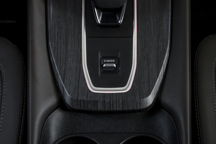 Nissan QASHQAI 1.3 MHEV Xtronic Tekna 158 PK - Automaat | Pano | Dig. Cockpit | Adapt. Cruise | Winterpakket | PDC | 360 Camera | NAV + App. Connect | ECC | DAB | Elek Klep | LM 19" | 1919 Nissan QASHQAI 1.3 MHEV Xtronic Tekna 158 PK - Automaat | Pano | Dig. Cockpit | Adapt. Cruise | Winterpakket | PDC | 360 Camera | NAV + App. Connect | ECC | DAB | Elek Klep | LM 19" | 1919