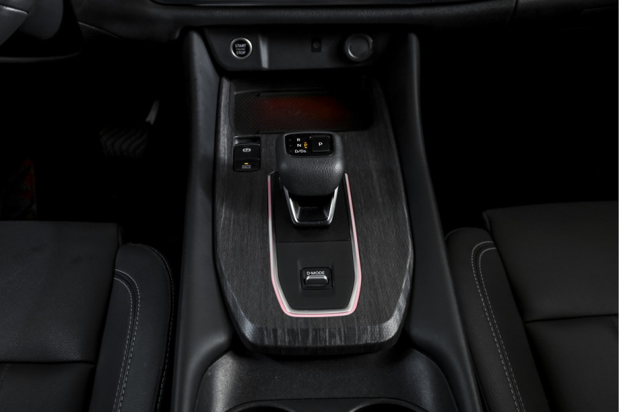 Nissan QASHQAI 1.3 MHEV Xtronic Tekna 158 PK - Automaat | Pano | Winterpakket | Elek. Stoel | Dig. Cockpit | Adapt. Cruise | Head-Up | 360 Camera | NAV + App. Connect | ECC | DAB | Elek Klep | LM 19" | 3206