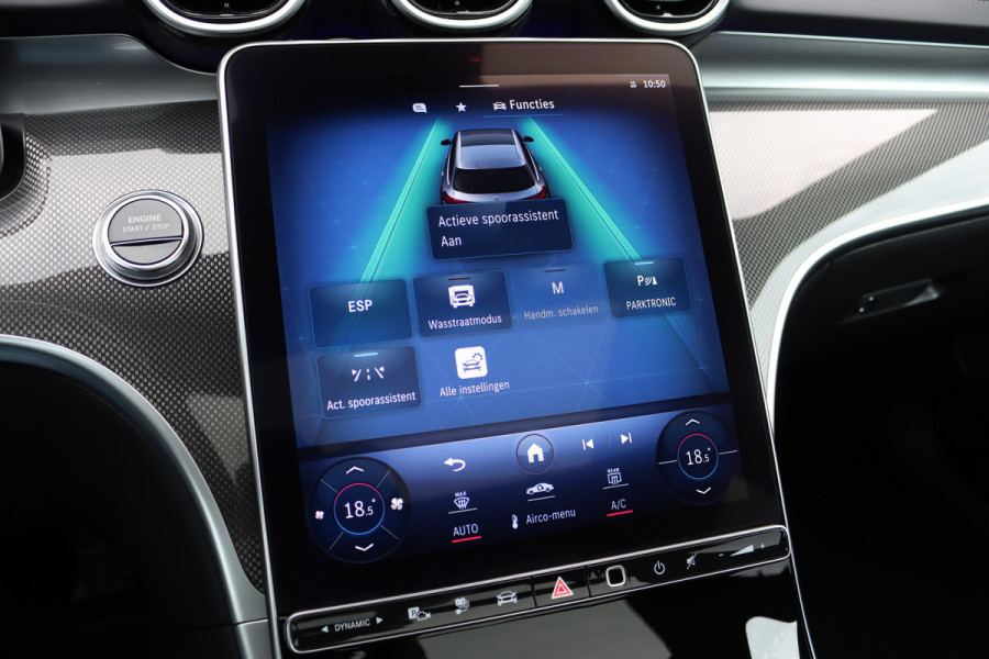 Mercedes-Benz C-Klasse Estate 300 e AMG Line | Panoramadak | Memory | Distronic | Trekhaak | Night Pakket | Dodehoekassistent | Camera | Sfeerverlichting | Mercedes-Benz C-Klasse Estate 300 e AMG Line | Panoramadak | Memory | Distronic | Trekhaak | Night Pakket | Dodehoekassistent | Camera | Sfeerverlichting |