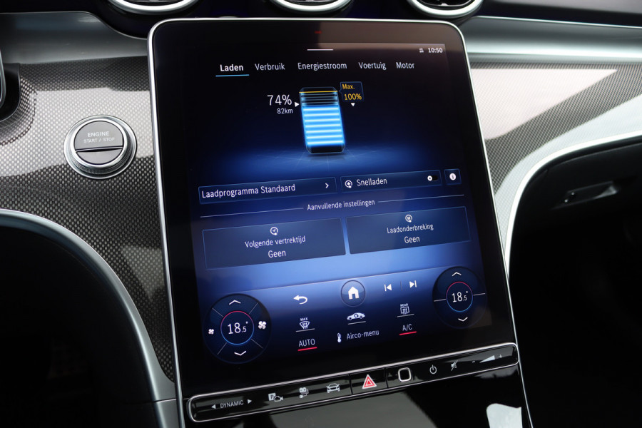 Mercedes-Benz C-Klasse Estate 300 e AMG Line | Panoramadak | Memory | Distronic | Trekhaak | Night Pakket | Dodehoekassistent | Camera | Sfeerverlichting | Mercedes-Benz C-Klasse Estate 300 e AMG Line | Panoramadak | Memory | Distronic | Trekhaak | Night Pakket | Dodehoekassistent | Camera | Sfeerverlichting |