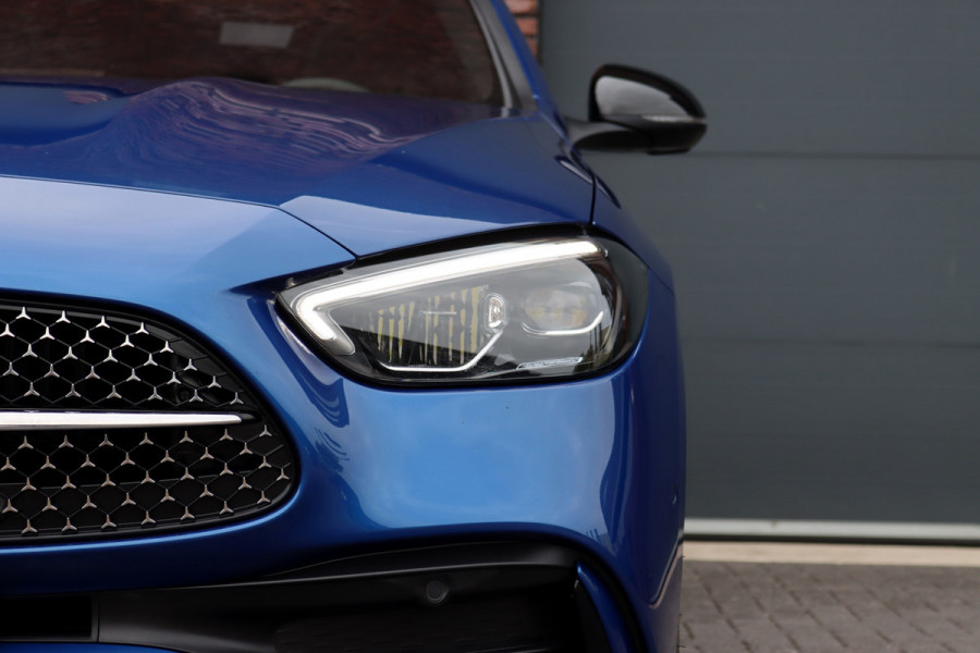 Mercedes-Benz C-Klasse Estate 300 e AMG Line | Panoramadak | Memory | Distronic | Trekhaak | Night Pakket | Dodehoekassistent | Camera | Sfeerverlichting | Mercedes-Benz C-Klasse Estate 300 e AMG Line | Panoramadak | Memory | Distronic | Trekhaak | Night Pakket | Dodehoekassistent | Camera | Sfeerverlichting |