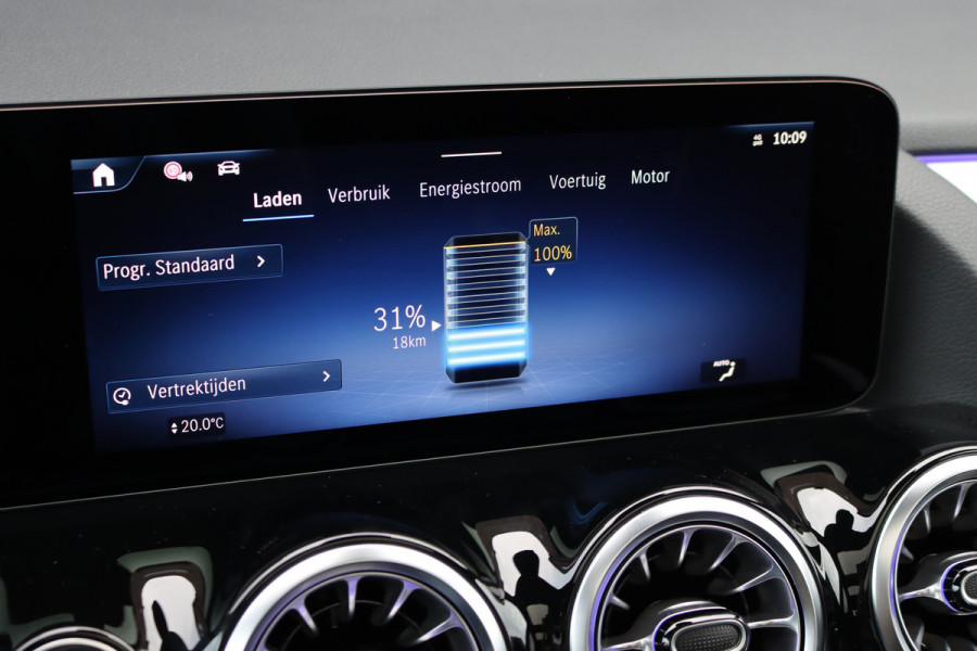 Mercedes-Benz GLA 250 e AMG Line | Panoramadak | Burmester | Distronic | Memory | Trekhaak | Keyless Go | Camera | Sfeerverlichting | Dodehoekassistent |