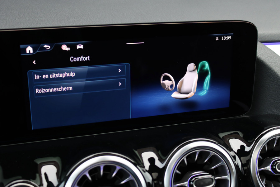 Mercedes-Benz GLA 250 e AMG Line | Panoramadak | Burmester | Distronic | Memory | Trekhaak | Keyless Go | Camera | Sfeerverlichting | Dodehoekassistent |