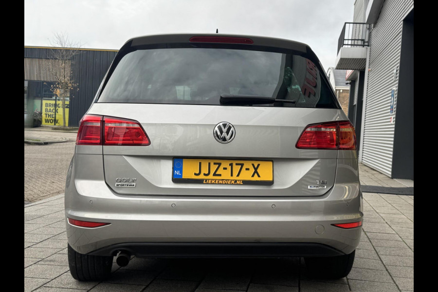 Volkswagen Golf Sportsvan 1.2 TSI Sound BlueMotion Navigatie / Apple CarPlay I Airco I PDC I Sport velgen I Dealer onderhouden Volkswagen Golf Sportsvan 1.2 TSI Sound BlueMotion Navigatie / Apple CarPlay I Airco I PDC I Sport velgen I Dealer onderhouden