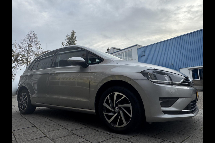 Volkswagen Golf Sportsvan 1.2 TSI Sound BlueMotion Navigatie / Apple CarPlay I Airco I PDC I Sport velgen I Dealer onderhouden Volkswagen Golf Sportsvan 1.2 TSI Sound BlueMotion Navigatie / Apple CarPlay I Airco I PDC I Sport velgen I Dealer onderhouden