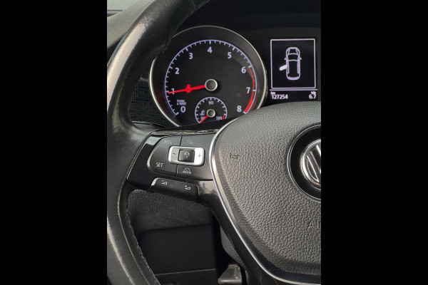 Volkswagen Golf Sportsvan 1.2 TSI Sound BlueMotion Navigatie / Apple CarPlay I Airco I PDC I Sport velgen I Dealer onderhouden Volkswagen Golf Sportsvan 1.2 TSI Sound BlueMotion Navigatie / Apple CarPlay I Airco I PDC I Sport velgen I Dealer onderhouden