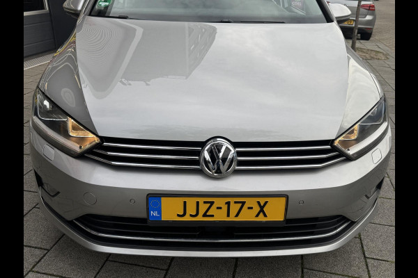 Volkswagen Golf Sportsvan 1.2 TSI Sound BlueMotion Navigatie / Apple CarPlay I Airco I PDC I Sport velgen I Dealer onderhouden Volkswagen Golf Sportsvan 1.2 TSI Sound BlueMotion Navigatie / Apple CarPlay I Airco I PDC I Sport velgen I Dealer onderhouden