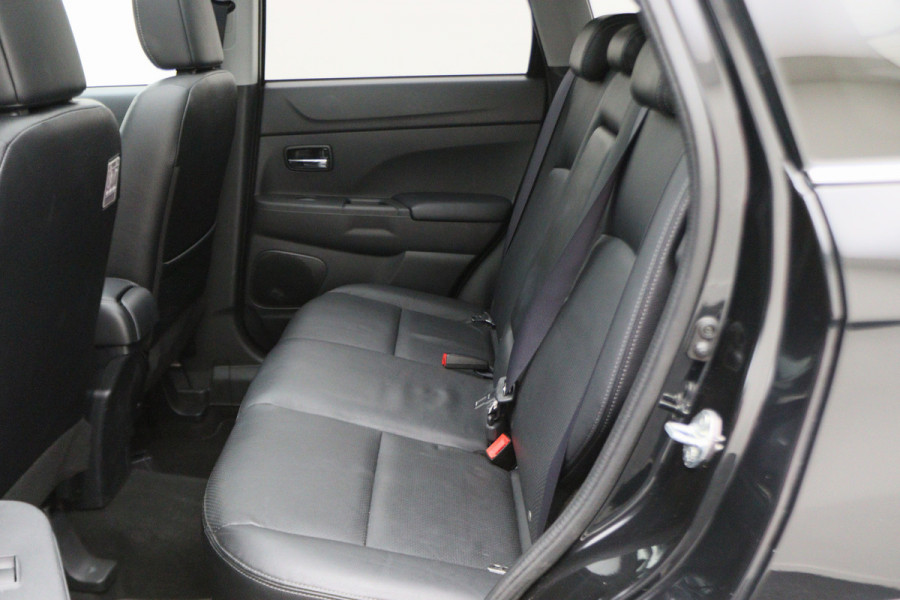 Mitsubishi ASX 1.6 Cleartec Instyle Panoramadak, Leer, Xenon, Trekhaak, Navigatie, Keyless, 18"