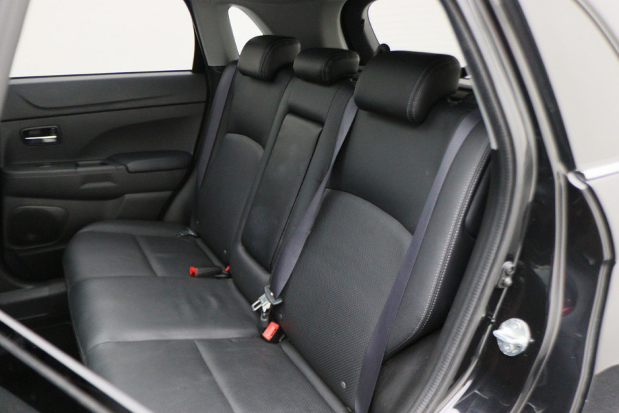 Mitsubishi ASX 1.6 Cleartec Instyle Panoramadak, Leer, Xenon, Trekhaak, Navigatie, Keyless, 18"