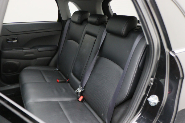Mitsubishi ASX 1.6 Cleartec Instyle Panoramadak, Leer, Xenon, Trekhaak, Navigatie, Keyless, 18"