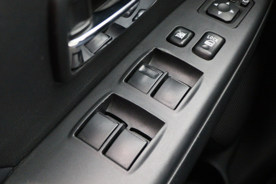 Mitsubishi ASX 1.6 Cleartec Instyle Panoramadak, Leer, Xenon, Trekhaak, Navigatie, Keyless, 18"