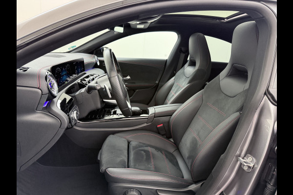 Mercedes-Benz CLA-Klasse CLA 250 e Coupé AMG Line Night | Pano Multibeam Sound Night