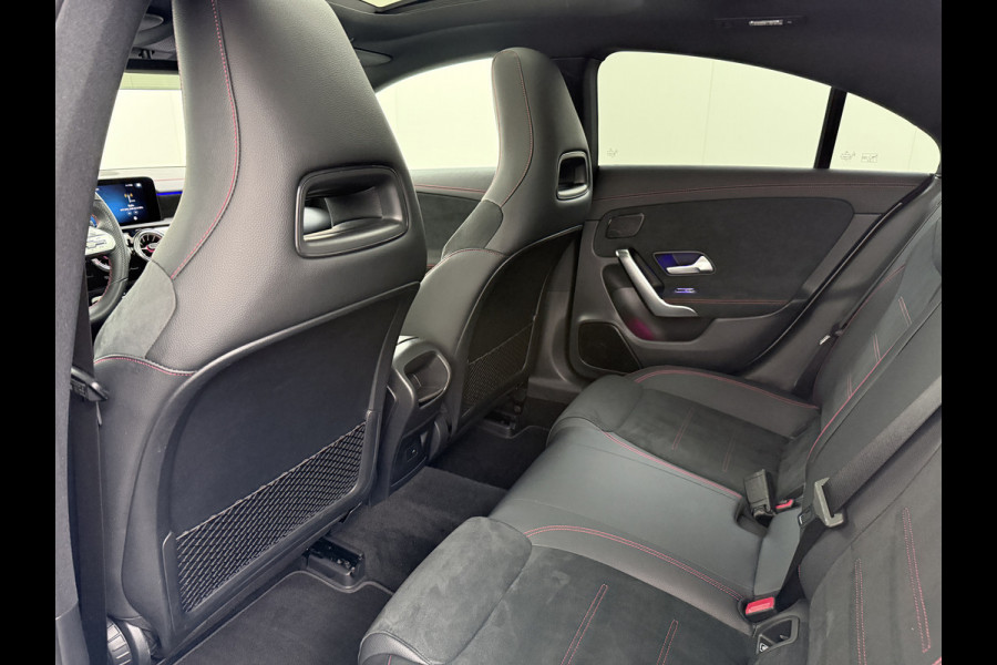 Mercedes-Benz CLA-Klasse CLA 250 e Coupé AMG Line Night | Pano Multibeam Sound Night