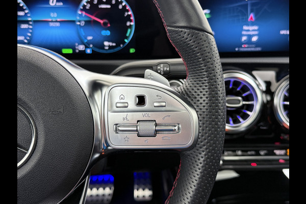 Mercedes-Benz CLA-Klasse CLA 250 e Coupé AMG Line Night | Pano Multibeam Sound Night