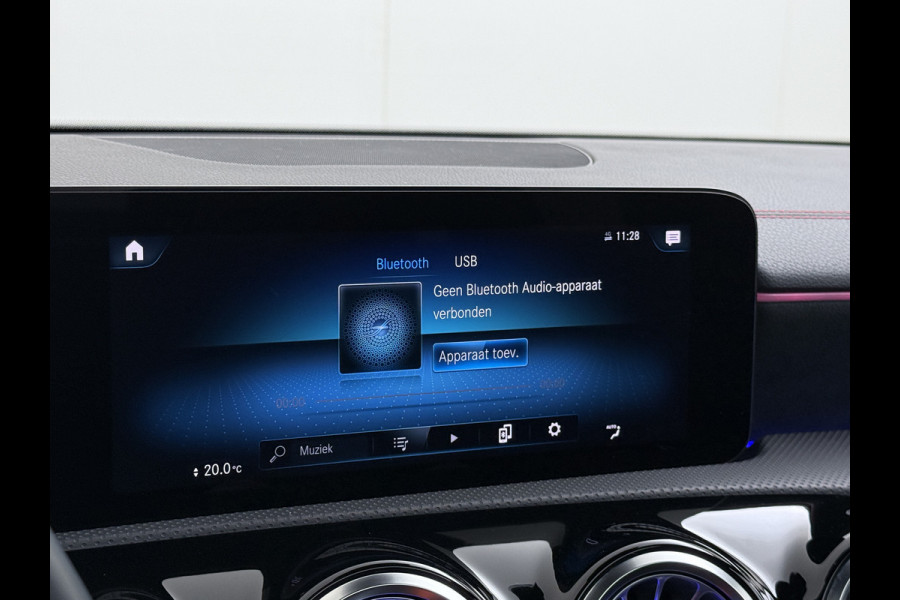 Mercedes-Benz CLA-Klasse CLA 250 e Coupé AMG Line Night | Pano Multibeam Sound Night